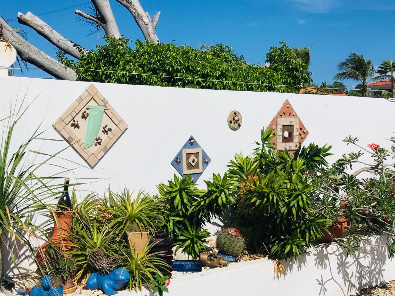 Villa Bougainvillea Aruba, The Tango Suite Палм Бийч Екстериор снимка